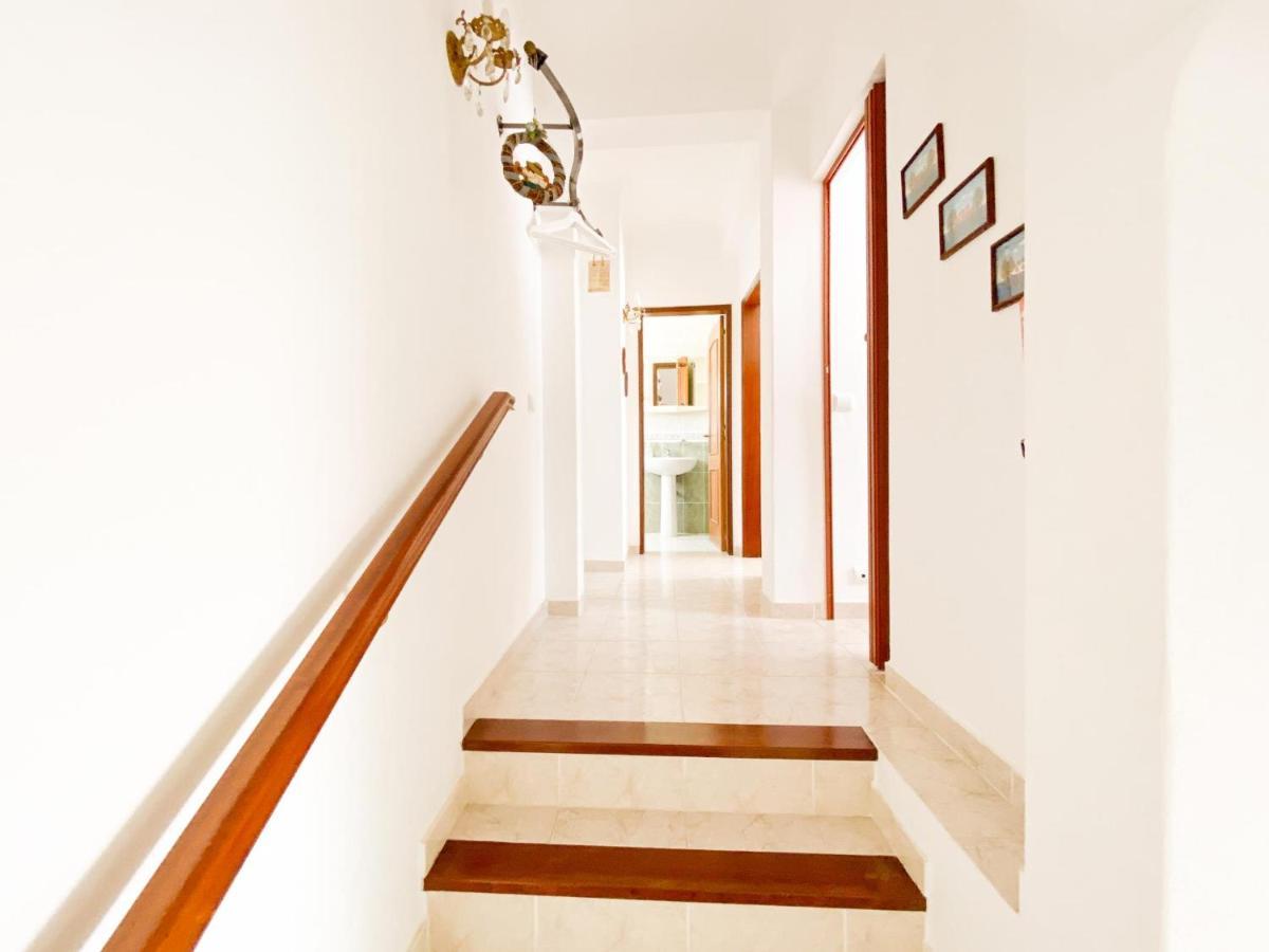 Casa Elza - Apartamento calmo com terraço Espiche Extérieur photo
