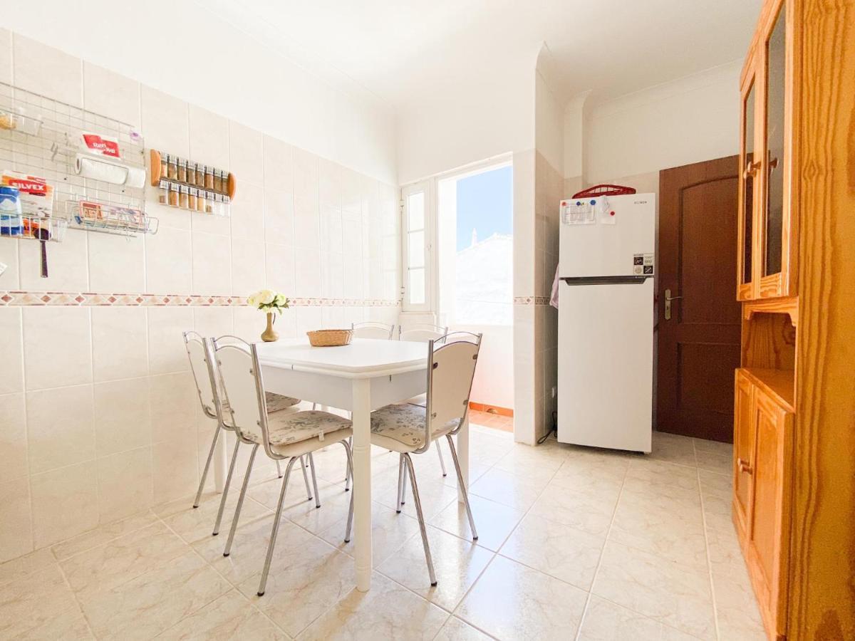 Casa Elza - Apartamento calmo com terraço Espiche Extérieur photo