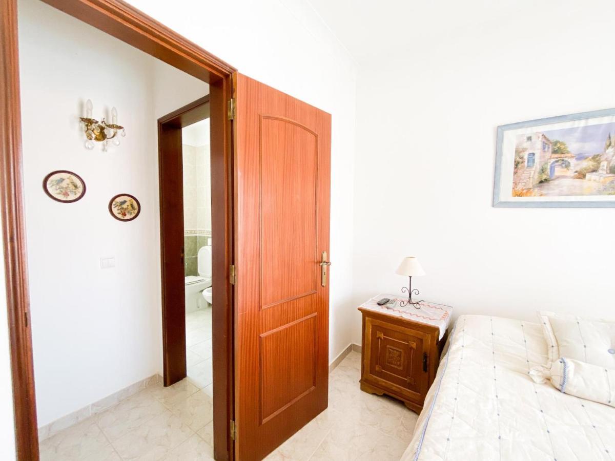 Casa Elza - Apartamento calmo com terraço Espiche Extérieur photo