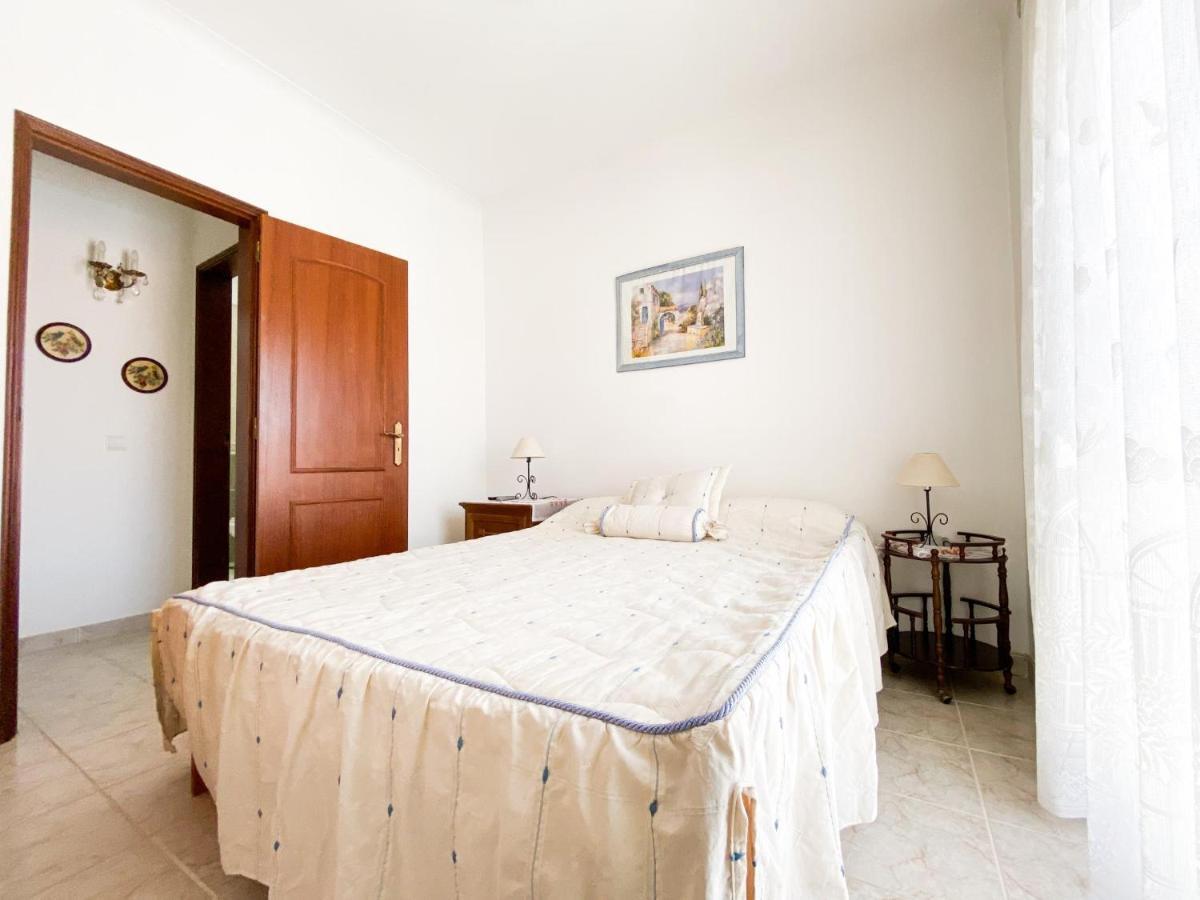 Casa Elza - Apartamento calmo com terraço Espiche Extérieur photo